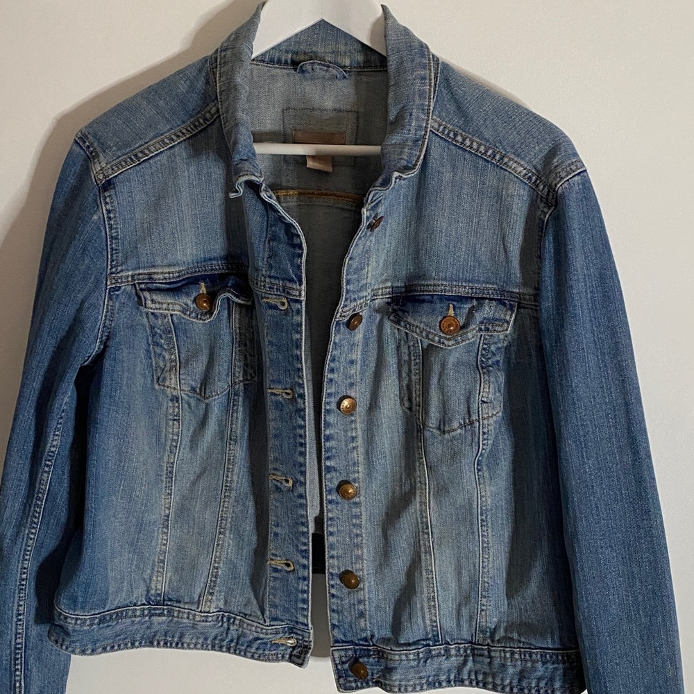 H&M Women’s Classic Denim Crop Jean Jacket – Size US 20 / EUR 50